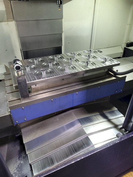 Hwacheon Model Vesta 1050B Vertical Machining Center