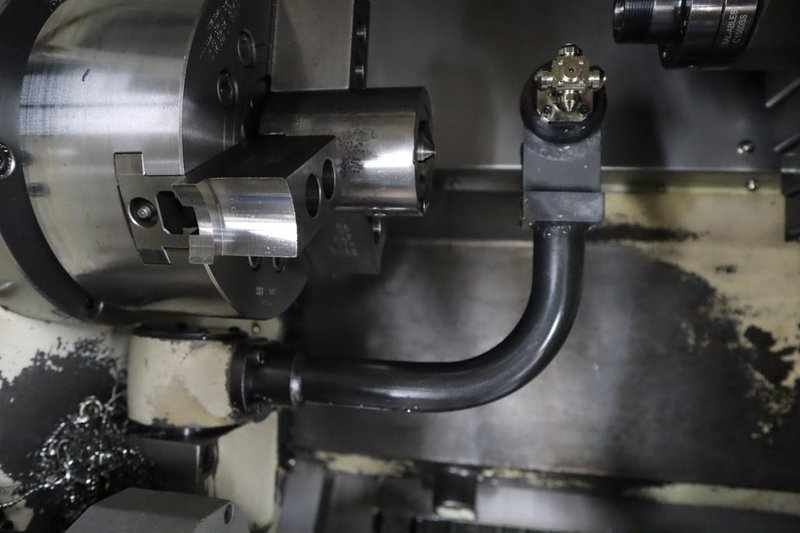 Daewoo Doosan Lynx 220C CNC Turning Center, 8" 3-Jaw Chuck, 12 Station Turret, Parts Catcher, Tool Presetter, Chip Conveyor- Auction Item