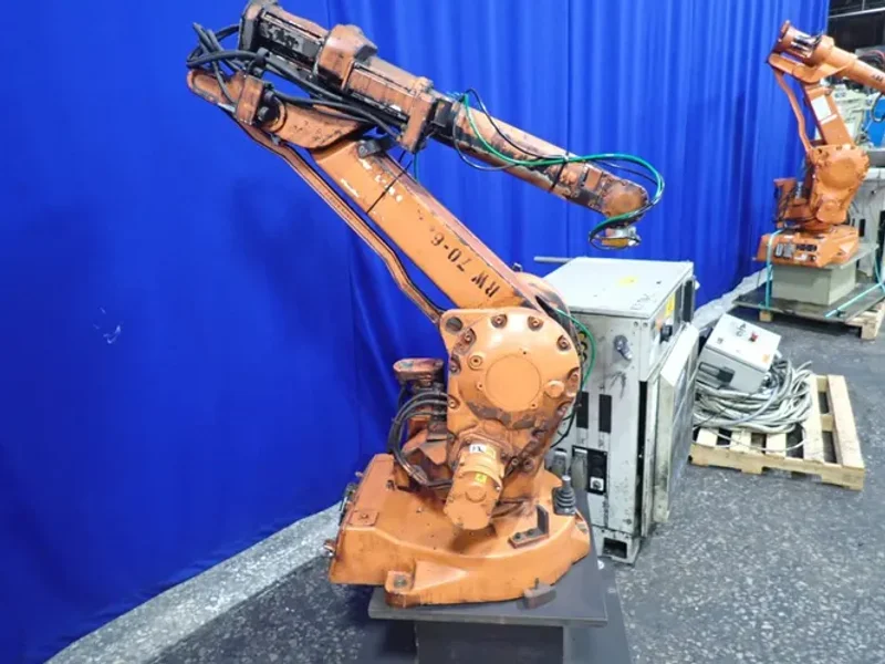 ABB ROBOT  -  IRB2400 M2000