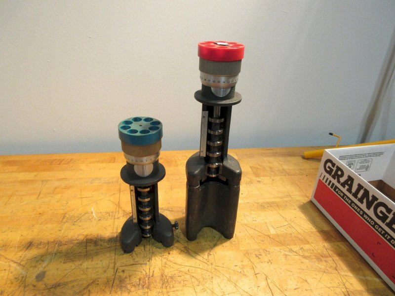 Cadillac Pla-Chek &amp; HG6 Height Stands 1 W/ 6" Riser- Auction Item