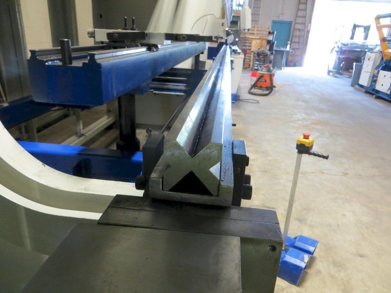 250 Ton x 12 ft - Used Primeline Servo Hydraulic CNC Press Brake Model S250B112