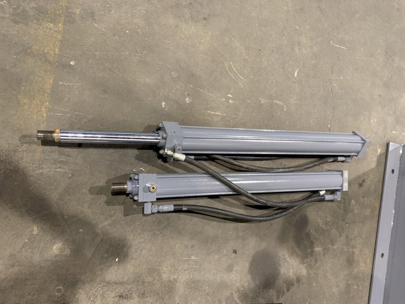 48" DAHLSTROM HD-37548 PEELER TABLE W/ HYDRAULIC HOLD DOWN. STOCK # 0206522
