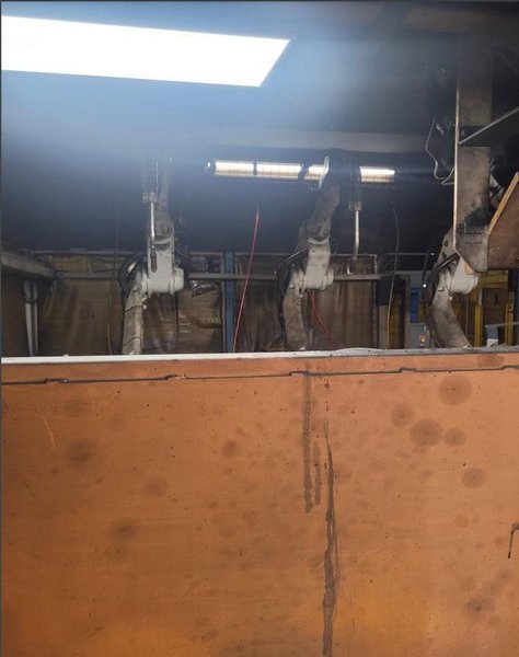 Miller Performarc 3-Arm Robotic Weld Cell, 2014 – Panasonic TA1600 Robots