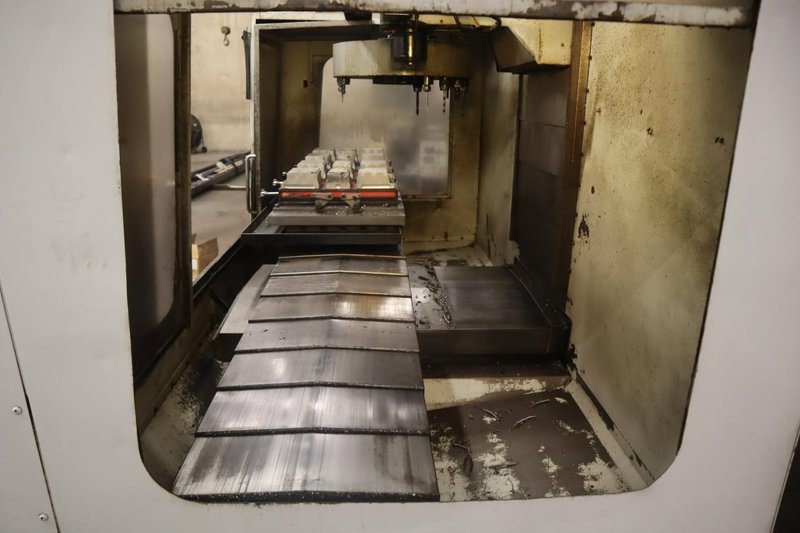 Haas VF-4 CNC Vertical Machining Center, 20 Station Carousel  Tool Changer, 7500 RPM Spindle, Chip Auger, Programmable Coolant- Auction Item