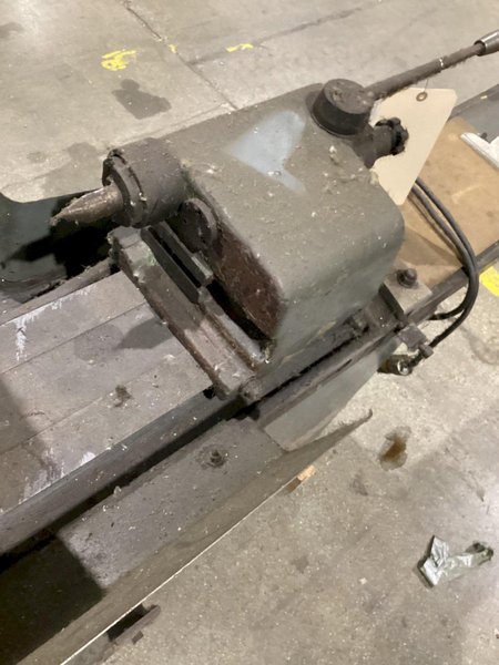 YANG IRON YAM-GU27-100H CYLINDRICAL GRINDER USED