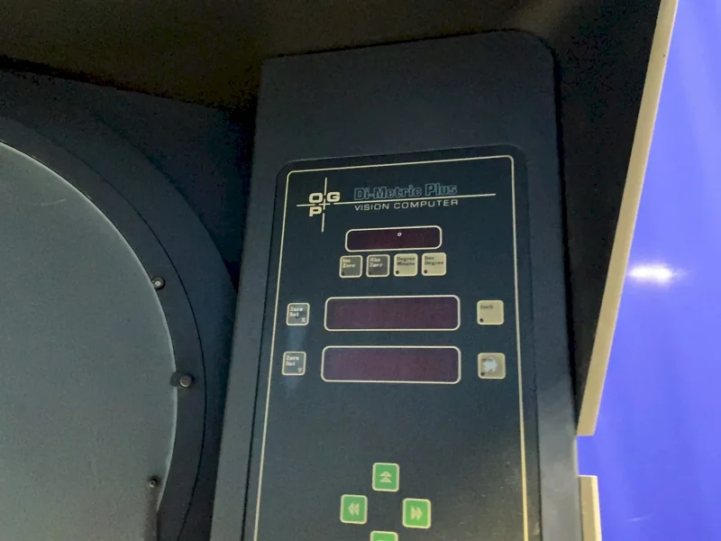OGP 20” OPTICAL COMPARATOR   -  QL20S