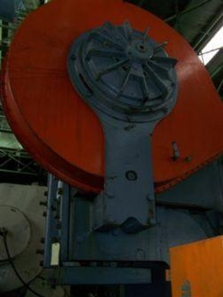 200 TON CLEARING 200 TON OPEN BACK INCLINABLE SINGLE CRANK PRESS