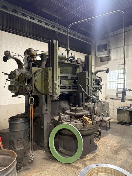 KING VERTICAL TURRET LATHE. STOCK # 0546526
