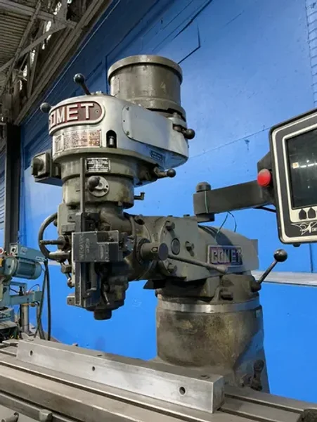 COMET 9” X 42” VERTICAL MILL