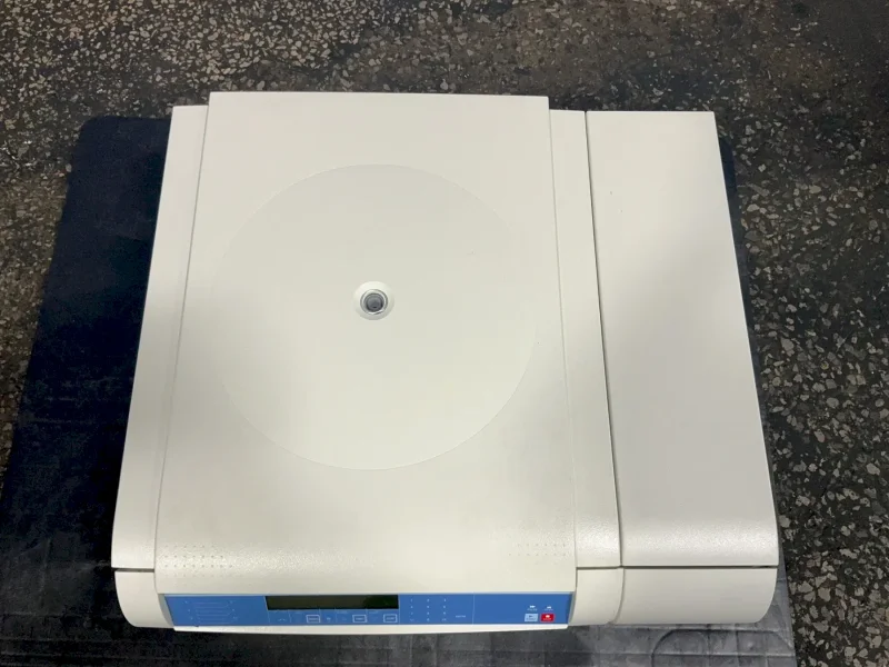 THERMO SCINTIFIC CENTRIFUGE  -  SORVALL LEGEND XTR
