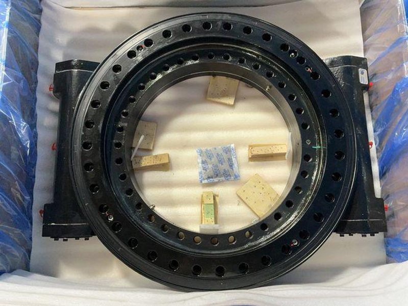 ROTARY MASTER WORM GEAR SLEW DRIVE  -  TE639-2-Z6-RI