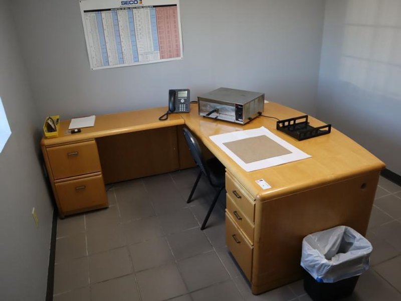 Wood Desk with Return and 5 Drawers- Auction Item