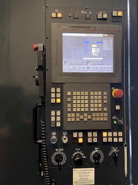 Makino MCC2013VG 5-Axis CNC Horizontal Machining Center For Sale - 2015