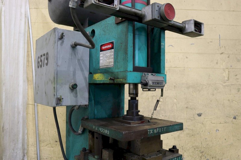 15 TON PRESSOTECHNIK HYDRAULIC C FRAME PRESS: STOCK #59608