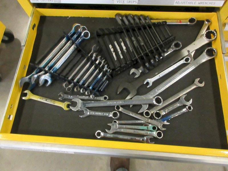 Kennedy 15-Drawer Locking Tool Chest, Portable with Keys and Contents- Auction Item