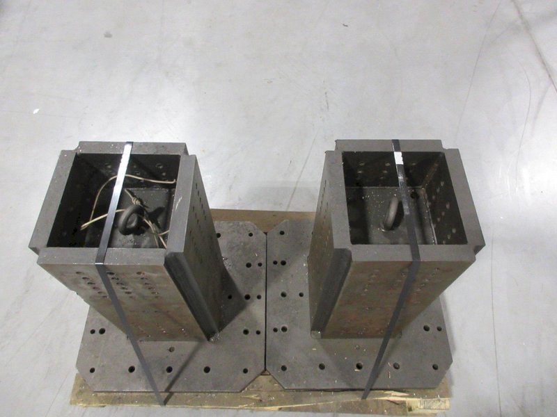 Machine Tombstones (2) with 500mm Pallet and 10" x 10" x 21.5" Column and 1/2-13" Tapped Holes- Auction Item