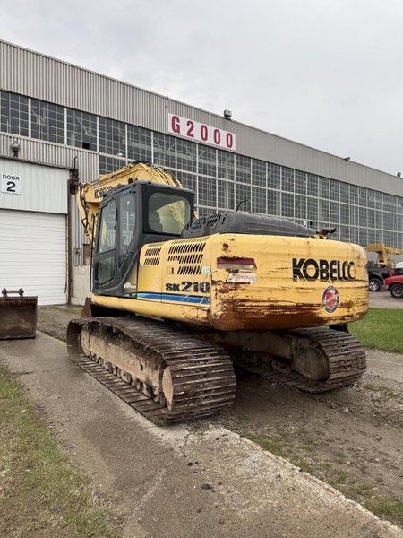 2013 KOBELCO SK210-9 EXCAVATOR W/ SPARE BUCKET. STOCK # 0429826