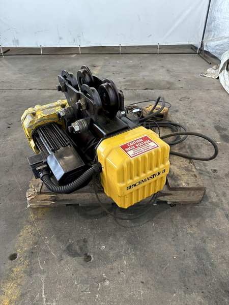 1 TON R&amp;M SPACEMASTER CABLE HOIST. STOCK # 0315722