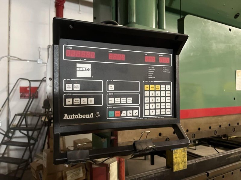 175 Ton x 12′ Cincinnati 175CB10 CNC Hydraulic Press Brake – Hurco Autobend Control