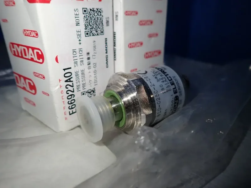 HYDAC ELECTRONIC PRESSURE SWITCH  -  EDS-810-025C-2-081