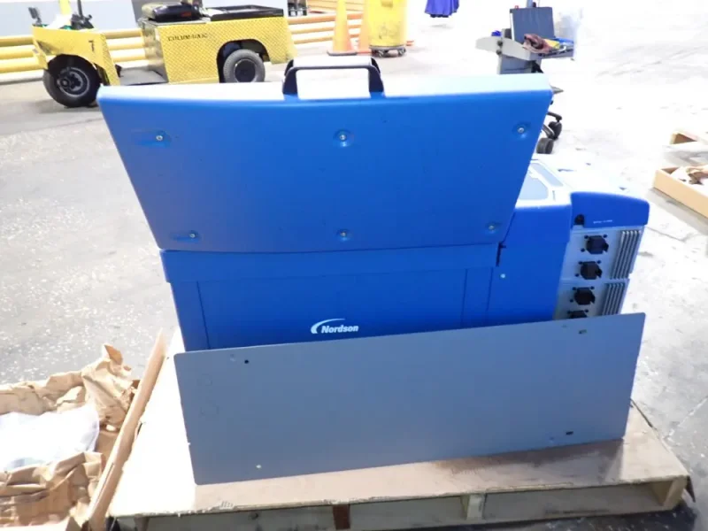 NORDSON 19" X 8" X 12" ADHESIVE MELTER  -  PROBLUE 30 1049329
