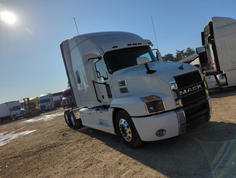 2023 Mack Anthem 1M1AN4GY9PM033963