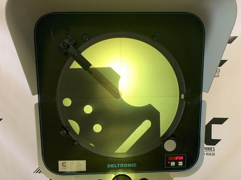Deltronic DH214 Comparator, 10x, DRO, Edge, Surface, Factory Base.