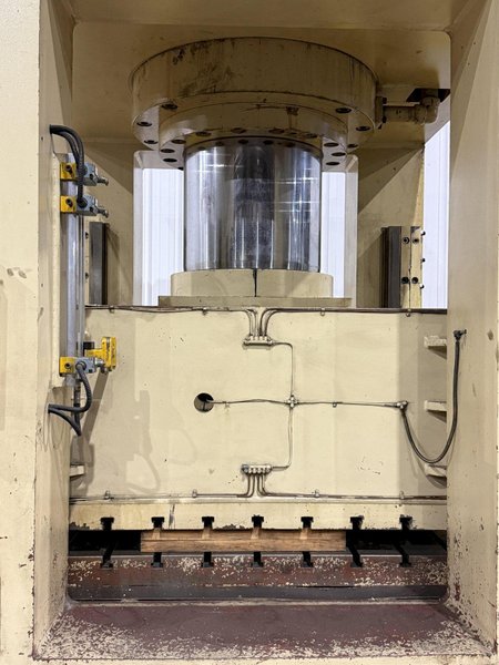 660 TON SUTHERLAND MODEL #HD1 HYDRAULIC 4 POST GUIDED RAM PRESS 15&quot; STROKE: YOBRO #24088