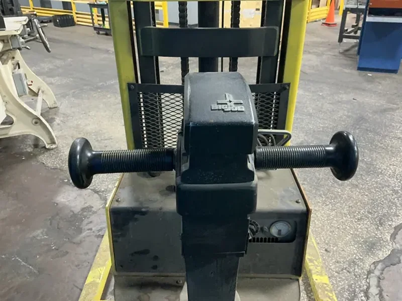 BIG JOE 2000 LBS WALK BEHIND LIFT   -  PDI-24-710
