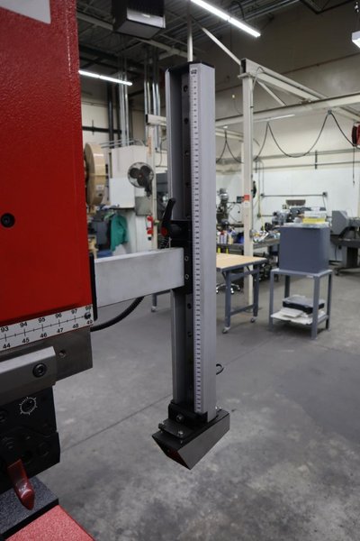 Amada FABIII-1025 (FBD-1025NT) CNC Hydraulic Press Brake, 110 Ton x 98.4&quot;, Up-Acting, AMNC PC Control, 5-Axis Backgauge- Auction Item