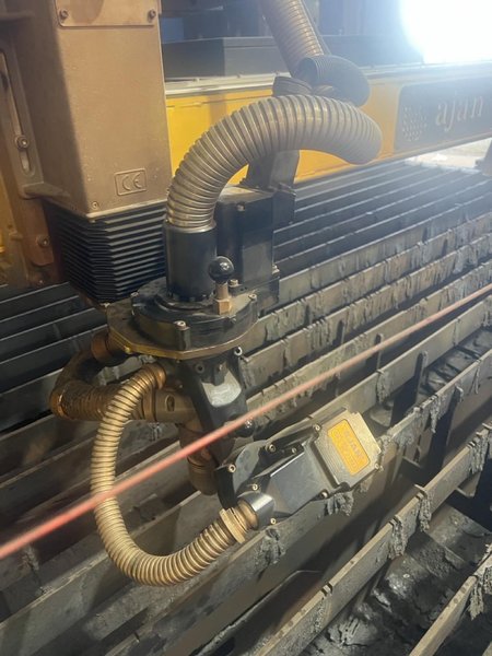 8′ x 20′ Ajan Plasma-Oxy Cutting Table, 2016 – Ajan PP 260A Power Source, 5 Axis