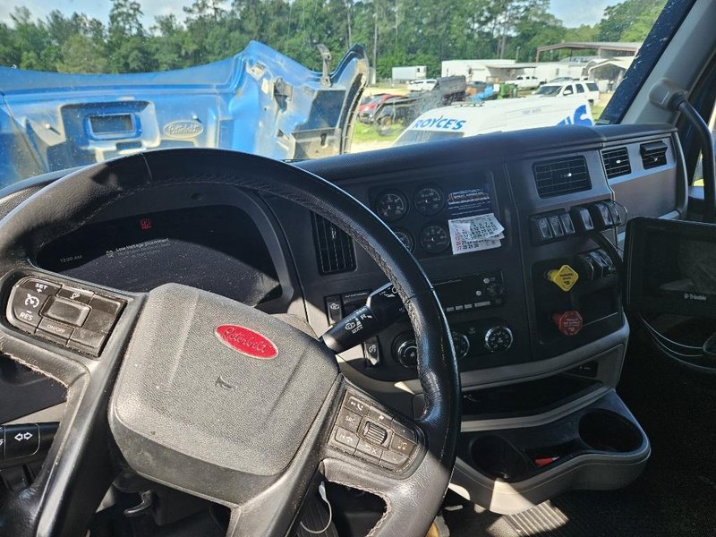 2024 Peterbilt 579 1XPBD49X4RD897218