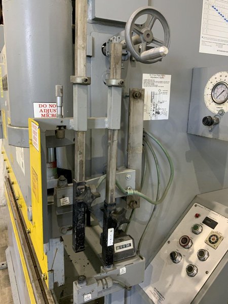 70 TON X 6' BETENBENDER HYDRAULIC PRESS BRAKE: STOCK #81248