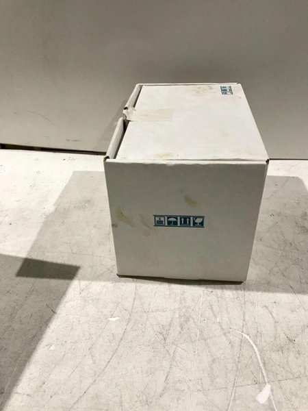 LENZE AC TECH ESV552N04TXB DRIVES AND DRIVE SUPPLIES NEW IN BOX