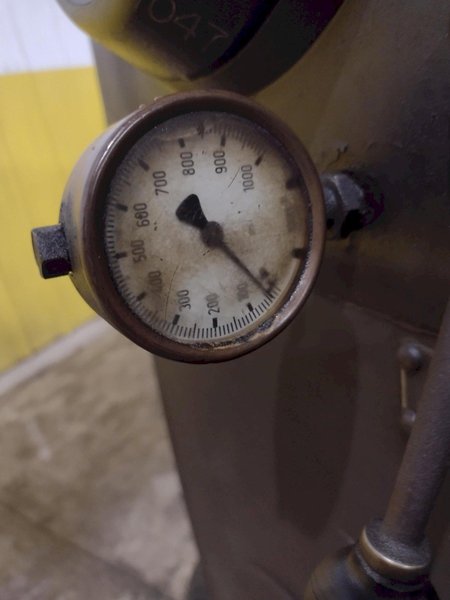 CINCINNATI NO. 4 VERTICAL MILLING MACHINE: YOBRO #24460