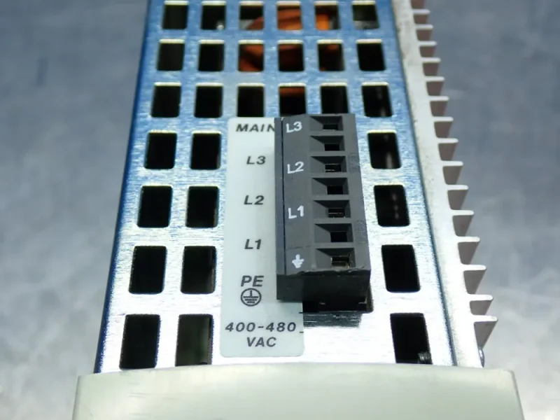ALLEN BRADLEY 1.0KW, 2.0A OUTPUT, 2.7A INPUT KINETIX 350 SINGLE-AXIS SERVO DRIVE  -  2097-V34PR3-LM