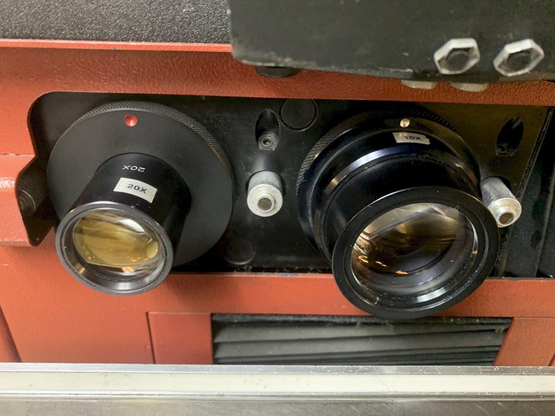 16" STARRETT Model HD400 Bench Top Optical Comparator, S/N 20573.