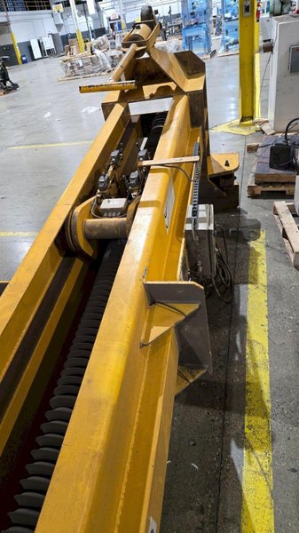 NEUERO 3275 15 TON VEHICLE LIFT USED