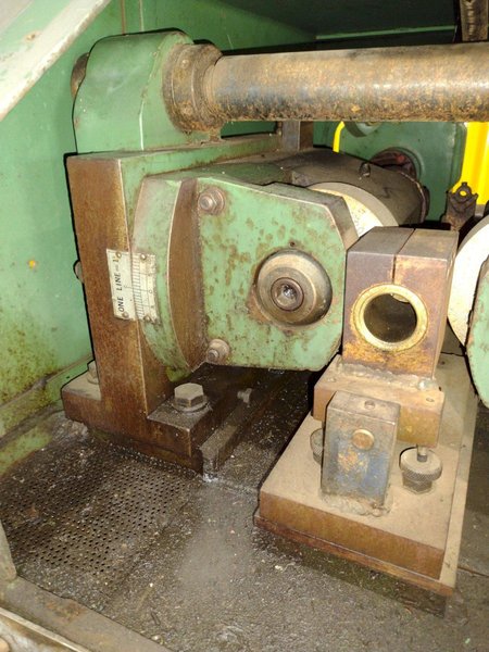 1980 KBC LIAN FENG MODEL #LF-40 2 DIE THREAD ROLLER IN-FEED &amp; THRU-FEED: STOCK #19141