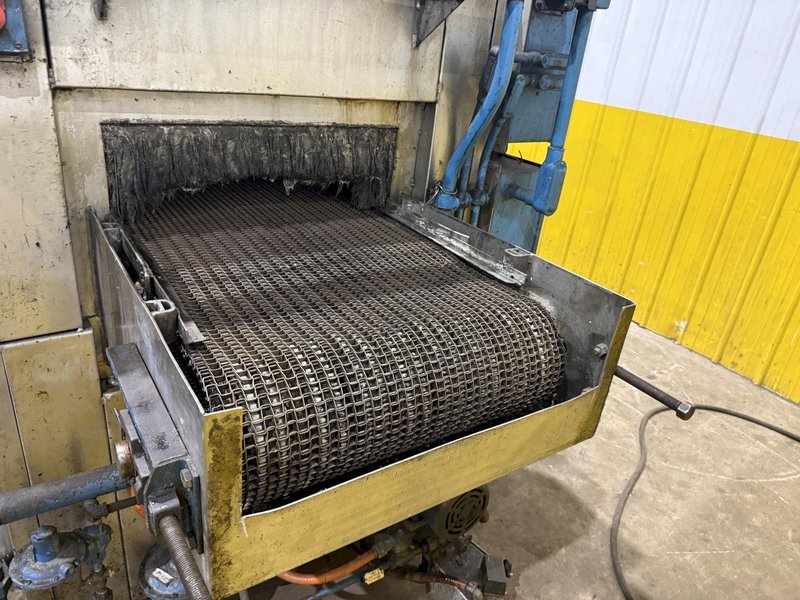 24" WIDE x 8" HIGH CAE RANSOHOFF 4-STAGE STAINLESS STEEL BELT CONVEYOR PARTS WASHER, WITH RUST INHIBITOR APPLICATION: YOBRO #25378
