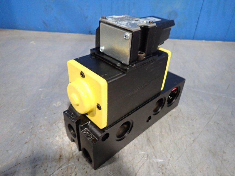 PARKER 150 PSI SOLENOID VALVE   -  HHB2087501L