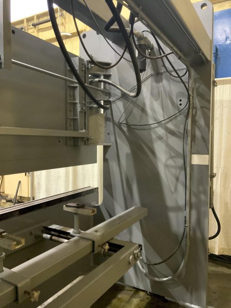240 TON X 10' BETENBENDER HYDRAULIC PRESS BRAKE: STOCK #80836