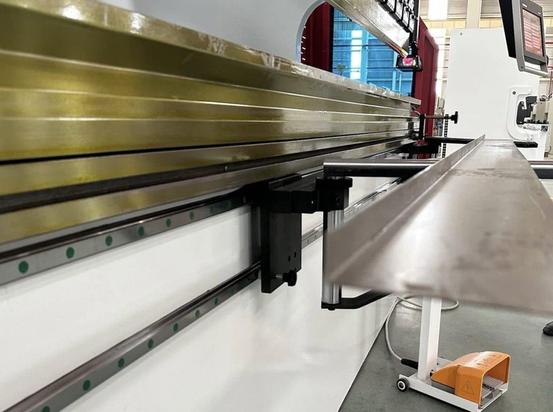 250 Ton Selleton SL-250-TON-13PB Press Brake, 2024