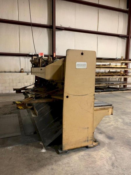 10' X 1/4" STANDARD INDUSTRIAL MODEL #AS250-10 HYDRAULIC POWER SHEAR: STOCK #23296
