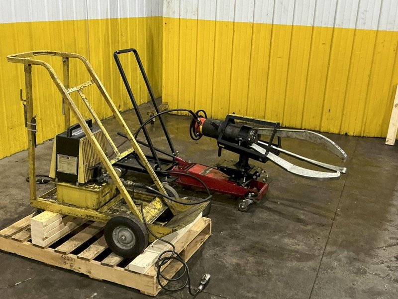 15 TON POSI-LOCK MODEL #PH110 PORTABLE HYDRAULIC GEAR &amp; WHEEL PULLER WITH ENERPAC POWER UNIT: YOBRO #25094