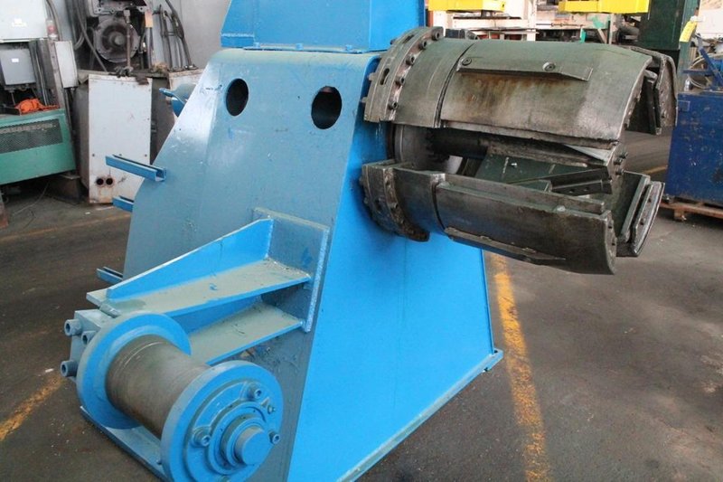 LOOPCO UNCOILER W/VICKERS HYDRAULIC PUMP: STOCK #51773