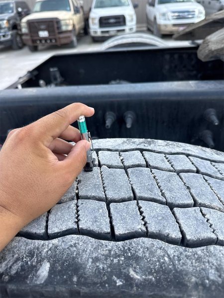 2024 Volvo VNL64T860 4V4NC9EHXRN656677