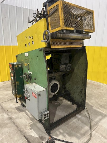 24&quot; BRATTAN MODEL #10H-250-24W-60D-13000 MOTORIZED COIL STRIP STRAIGHTENER: STOCK #20252