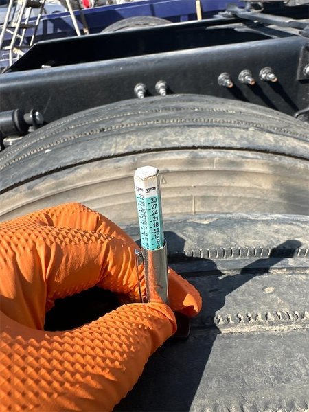 2023 Volvo VNL64T860 4V4NC9EJ5PN307510