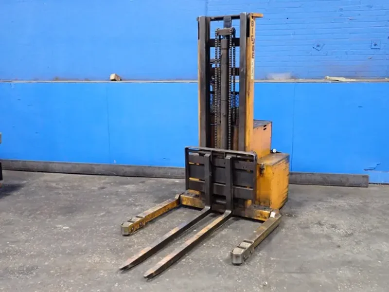 BIG JOE 3000 LBS ELECTRIC PALLET JACK   -  PDM-30-106